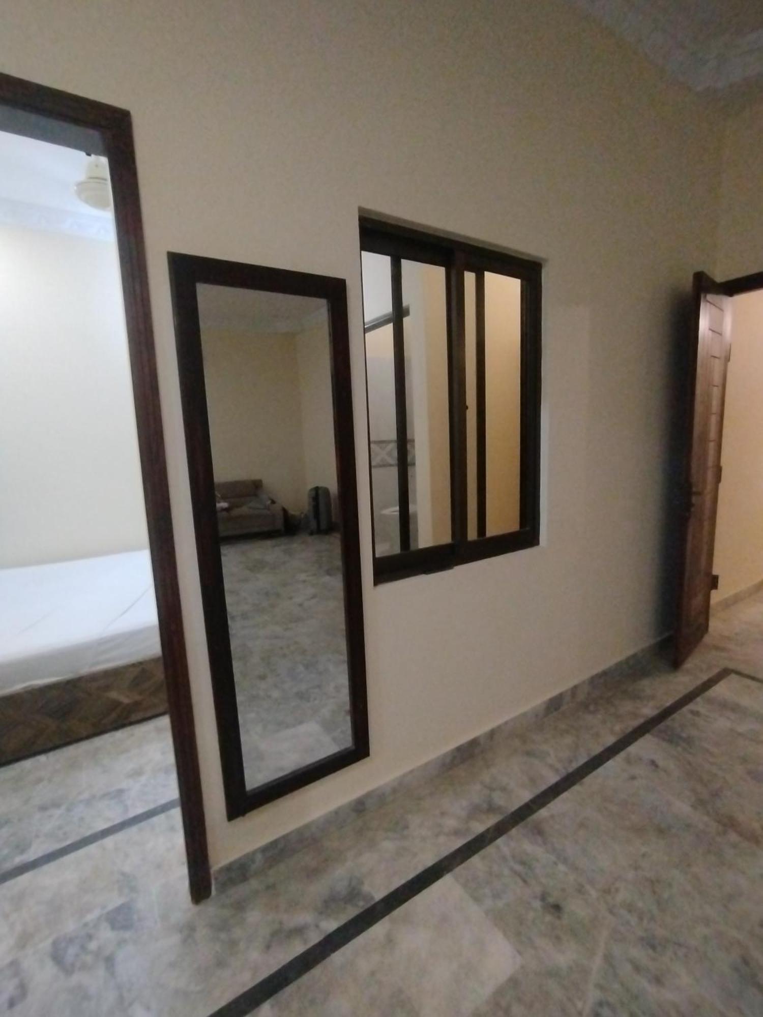 Hotel Crown Plaza, Near Karachi Airport, Darul Sehat Hospital, Dow, Agha Khan And Liaqat Hospital Eksteriør billede