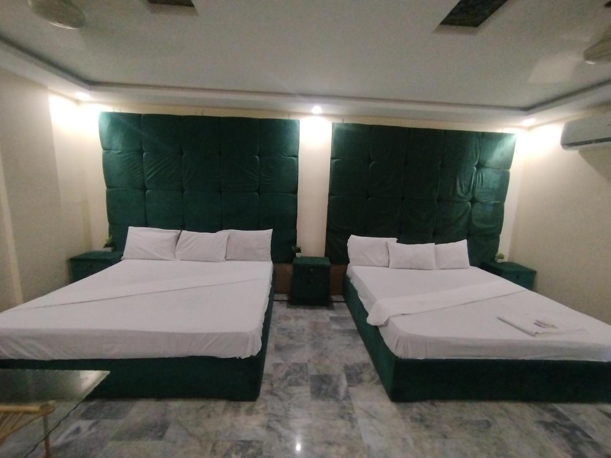 Hotel Crown Plaza, Near Karachi Airport, Darul Sehat Hospital, Dow, Agha Khan And Liaqat Hospital Eksteriør billede
