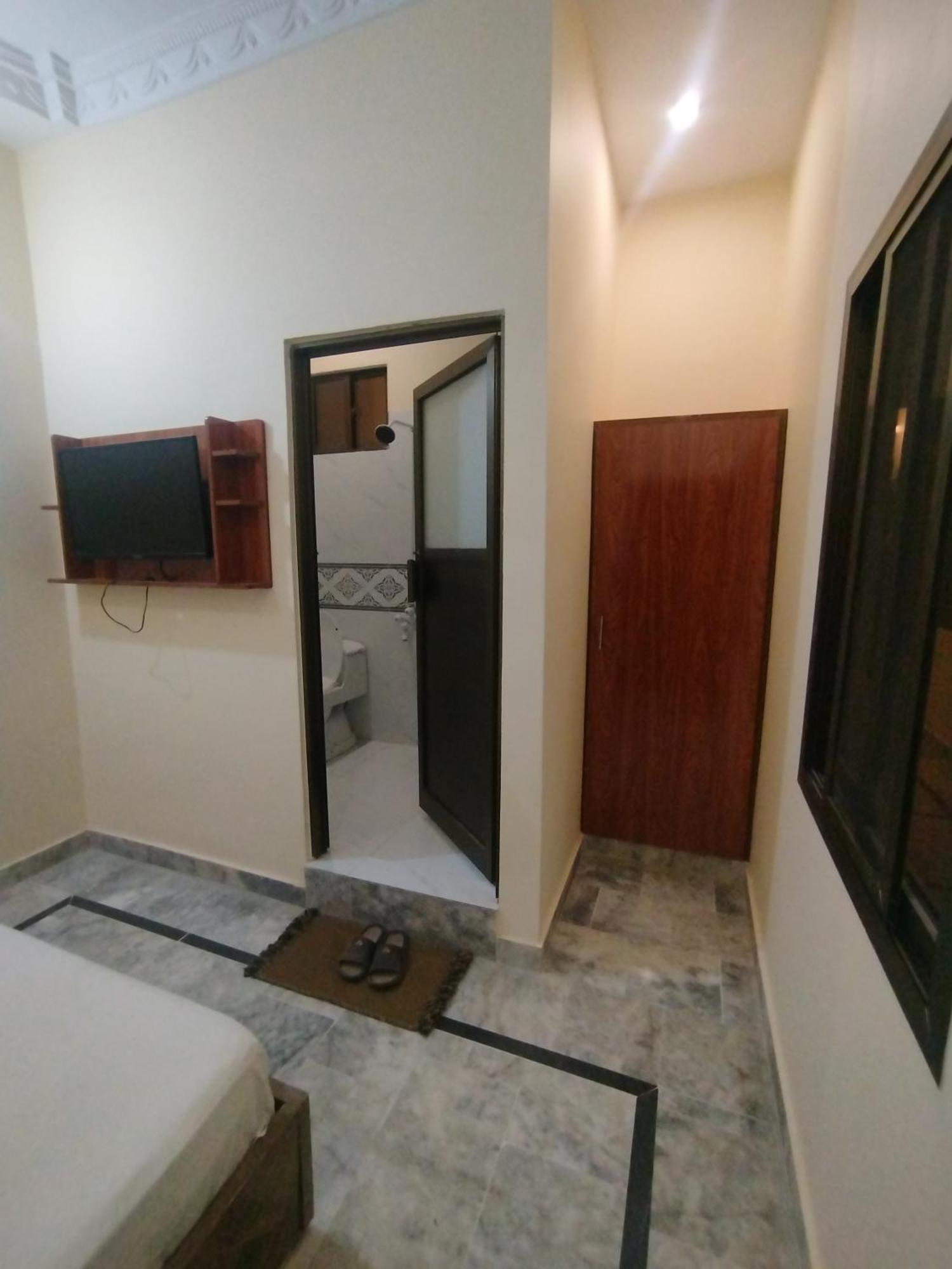 Hotel Crown Plaza, Near Karachi Airport, Darul Sehat Hospital, Dow, Agha Khan And Liaqat Hospital Eksteriør billede